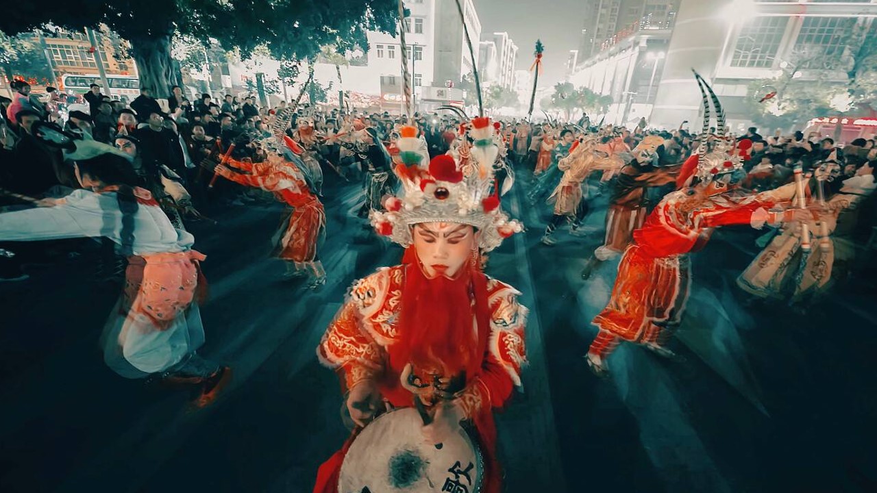 1677050383 b207e1016ea0a91 - 90+巡游场景图集